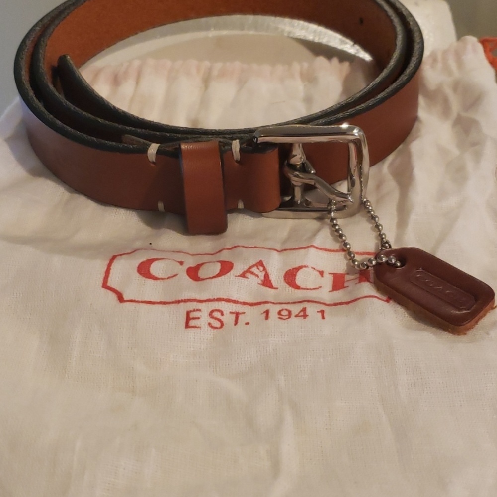 NWOT Genuine leather Coach belt!